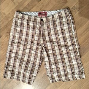 Levi's - Men’s Plaid Flat Front Shorts (36)